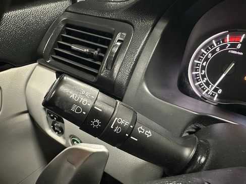 Used 2018 Honda Pilot Touring image 21