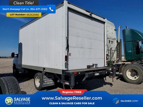 Used 2019 Ford E-350 and Econoline 350 Super Duty w/ Power Windows & Locks Group image 3