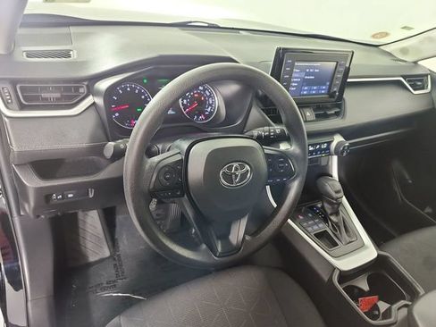 Used 2019 Toyota RAV4 XLE AWD/4WD image 23