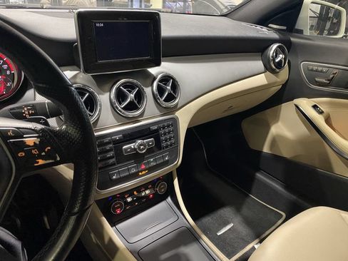 Used 2014 Mercedes-Benz CLA 250 image 6