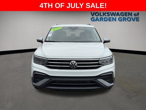 Used 2024 Volkswagen Tiguan Wolfsburg Edition AWD/4WD image 3