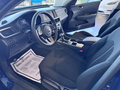 Used 2019 Kia Optima LX image 9