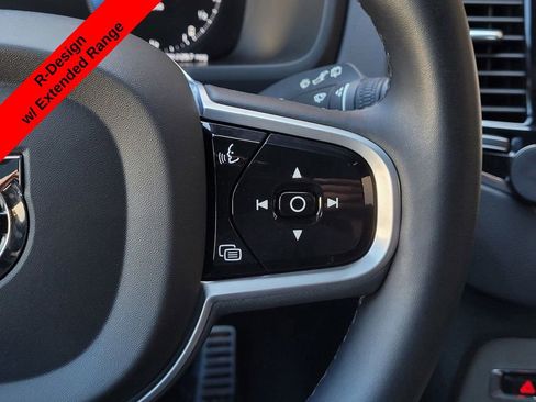 Used 2022 Volvo XC90 T8 R-Design w/ Advanced Package image 21