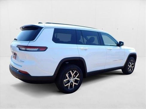 New 2025 Jeep Grand Cherokee L Limited image 4