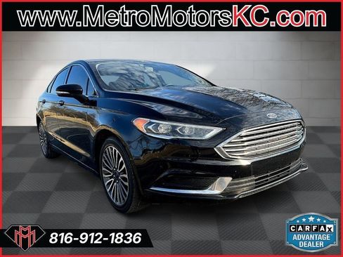 Used 2018 Ford Fusion SE w/ Fusion SE Technology Package image 8