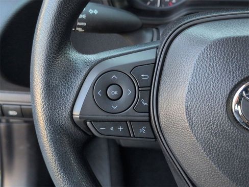 Used 2025 Toyota Corolla LE image 20