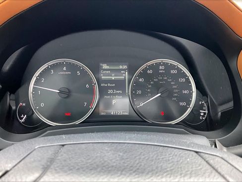 Used 2022 Lexus IS 300 RWD image 27