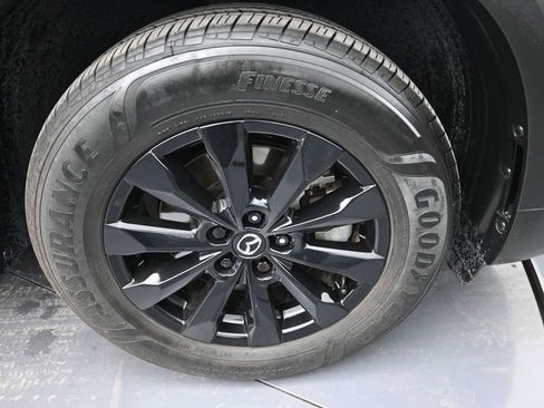 Used 2024 MAZDA CX-50 AWD 2.5 S w/ Premium Package image 9
