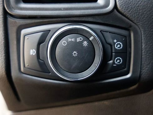 Used 2012 Ford Focus SE FWD image 39