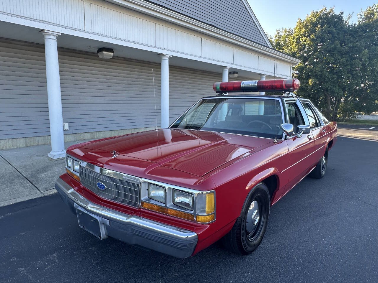 Used 1990 Ford LTD Crown Victoria RWD image 18