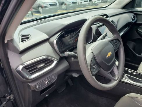 Certified 2021 Chevrolet TrailBlazer LT w/ Convenience Package AWD/4WD image 23