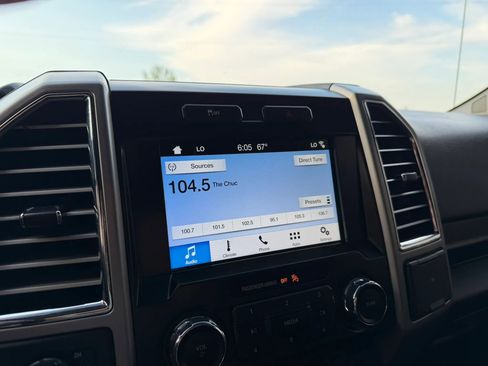 Used 2016 Ford F150 Lariat AWD/4WD image 13