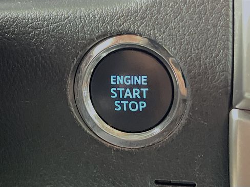 Used 2024 Toyota 4Runner SR5 image 23