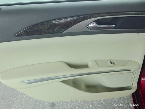 Used 2014 Lincoln MKZ Hybrid w/ Equipment Group 202A Reserve FWD image 15