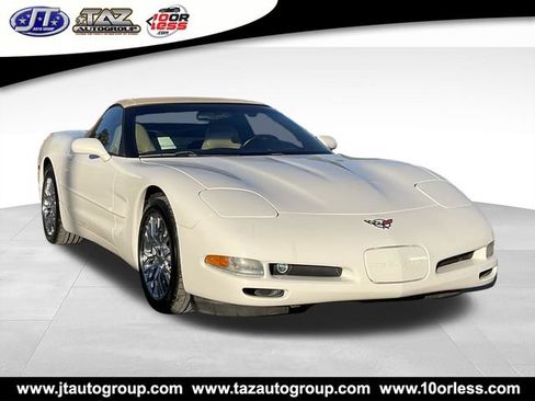Used 2002 Chevrolet Corvette Convertible w/ Preferred Equipment Group2 RWD image 1