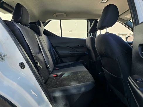 Used 2018 Nissan Kicks S w/ Exterior Package FWD image 38