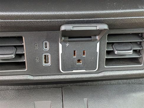 New 2025 Chevrolet Silverado 1500 LT image 20