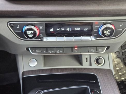 Certified 2023 Audi Q5 2.0T Premium w/ Convenience Package image 22