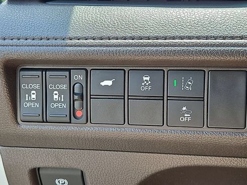 Used 2019 Honda Odyssey EX-L image 26