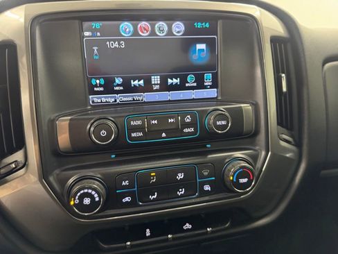 Used 2018 Chevrolet Silverado 1500 LT w/ Trailering Package AWD/4WD image 13
