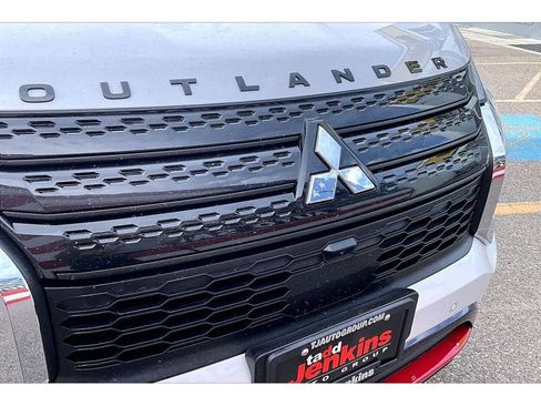 Used 2024 Mitsubishi Outlander Ralliart image 31