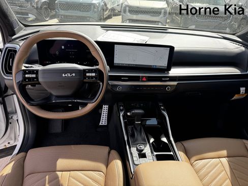 New 2026 Kia Sorento SX Prestige w/ Olive Brown Leather Package image 12