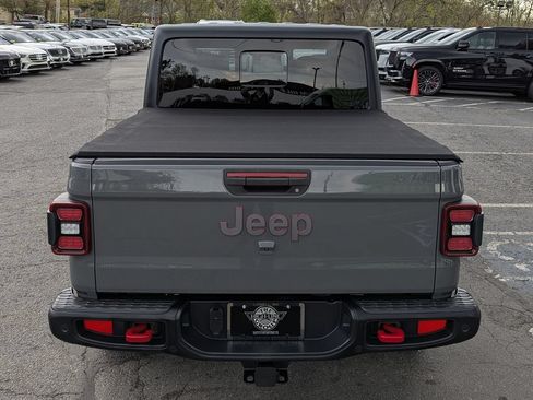 Used 2020 Jeep Gladiator Rubicon w/ Dual Top Group AWD/4WD image 8