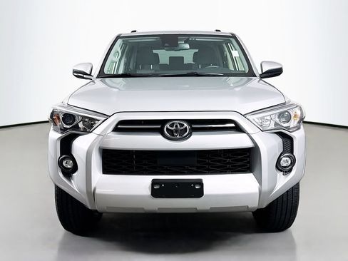Certified 2024 Toyota 4Runner SR5 AWD/4WD image 2