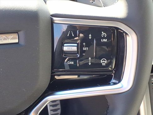 New 2026 Land Rover Discovery Sport Landmark image 15