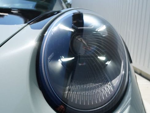 Used 2024 Porsche 911 Dakar AWD/4WD image 17
