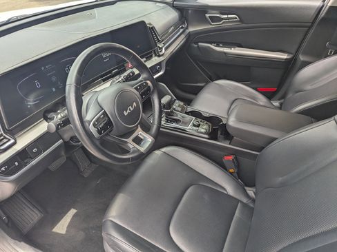 Certified 2023 Kia Sportage EX AWD/4WD image 16