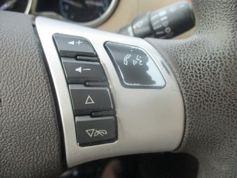 Used 2011 Chevrolet Malibu LT w/ Power Convenience Package FWD image 30