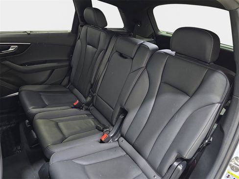 Certified 2025 Audi Q7 2.0T Premium Plus w/ Premium Plus Package image 15