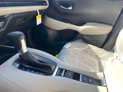 New 2026 Honda HR-V EX-L image 29