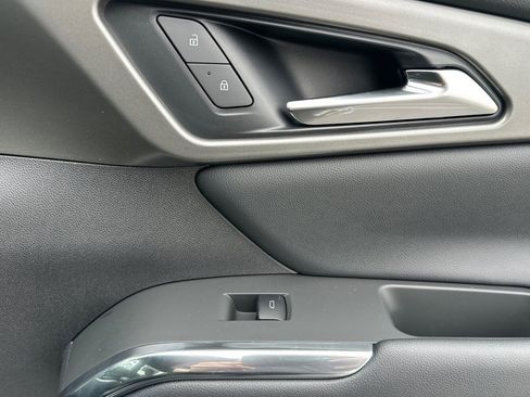 New 2025 Chevrolet Traverse LT w/ Enhanced Driving Package image 19