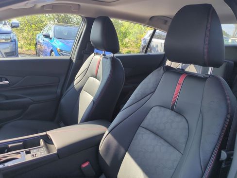 New 2026 Nissan Sentra SR w/ SR Premium Package FWD image 15