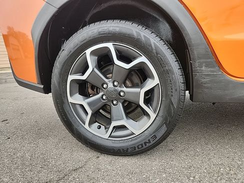 Used 2014 Subaru Crosstrek 2.0i Limited AWD/4WD image 3