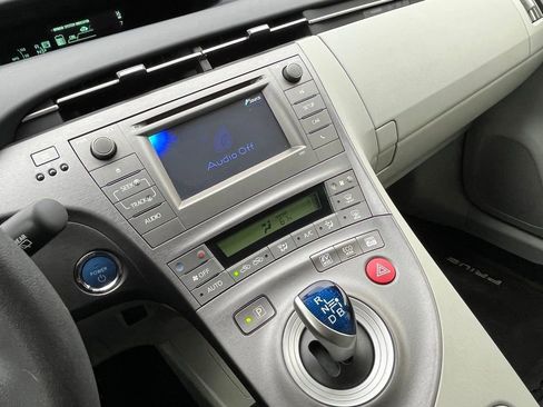 Used 2014 Toyota Prius Two image 20