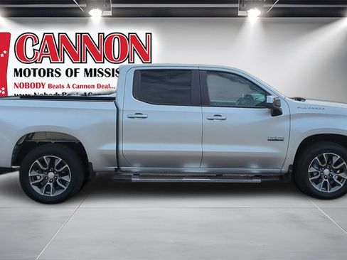 Used 2022 Chevrolet Silverado 1500 LT image 4