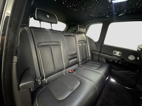 Used 2024 Rolls-Royce Cullinan AWD/4WD image 30