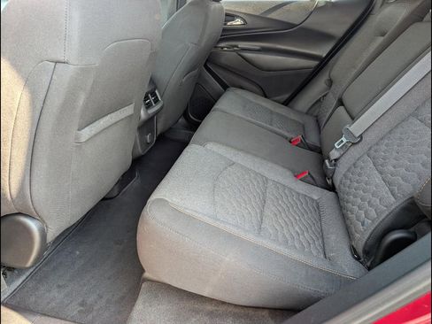 Used 2018 Chevrolet Equinox LT FWD image 13
