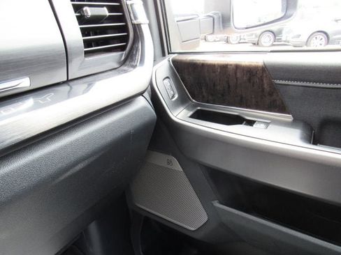 Used 2025 Ford F250 Lariat w/ Chrome Package AWD/4WD image 29