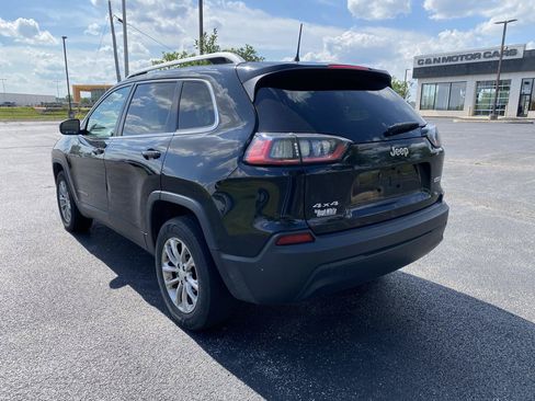 Used 2019 Jeep Cherokee Latitude w/ Popular Appearance Group AWD/4WD image 7