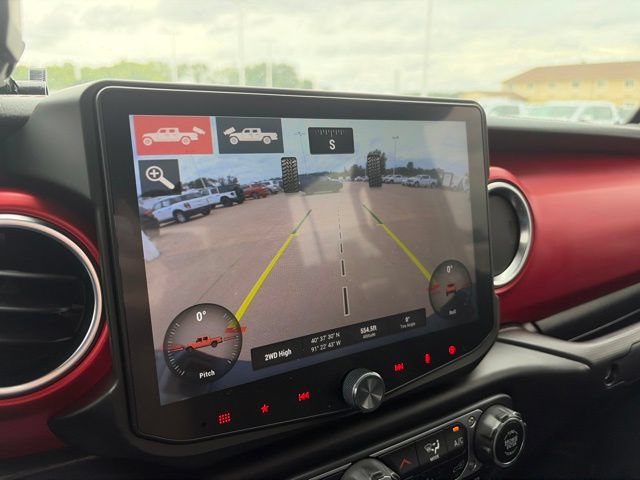 Used 2020 Jeep Gladiator Rubicon w/ Dual Top Group AWD/4WD image 56