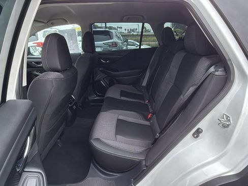 Certified 2025 Subaru Outback Premium AWD/4WD image 17