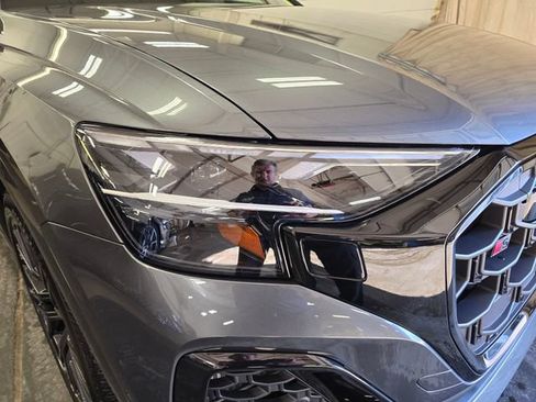 New 2026 Audi SQ8 Premium Plus AWD/4WD image 4