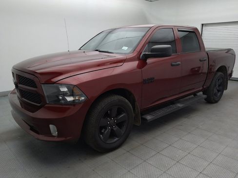 Used 2018 RAM 1500 Express w/ Express Value Package RWD image 2