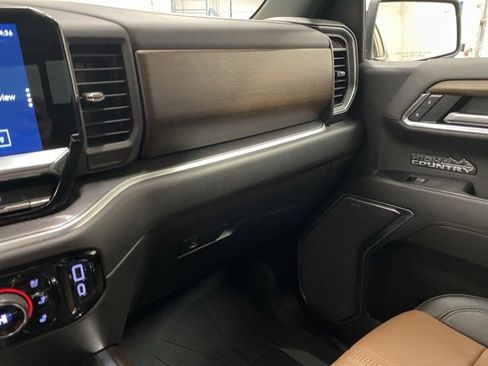 Used 2024 Chevrolet Silverado 1500 High Country w/ LPO, Dark Essentials Package image 19