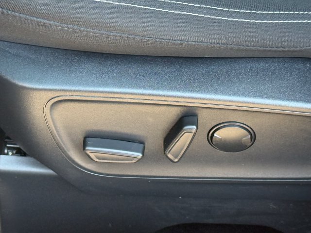 Certified 2024 Ford Escape Active AWD/4WD image 7