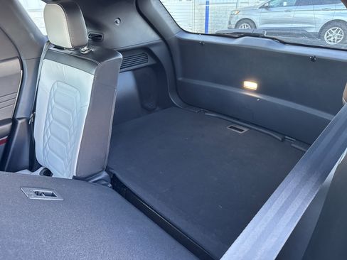 Used 2024 Ford Escape Platinum w/ Premium Technology Package image 27